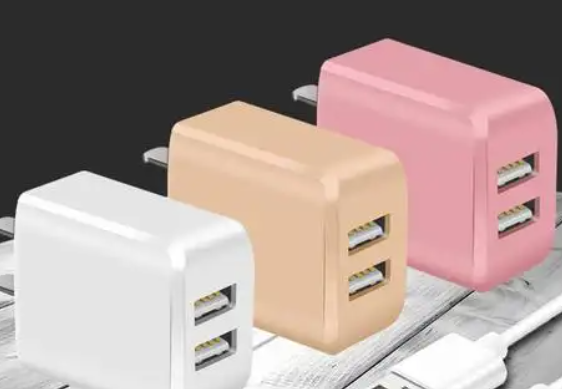 电解电容在充电头中的关键作用与选型分析