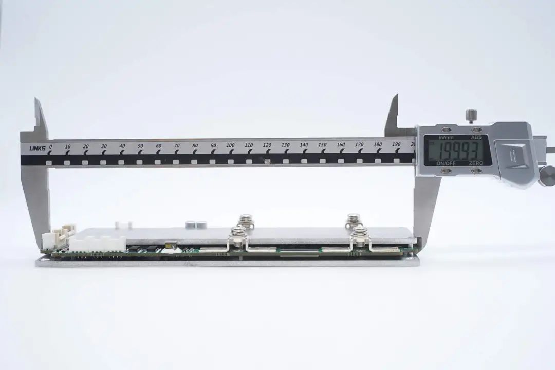 1758352577171266.jpg 1758352577171266.jpg